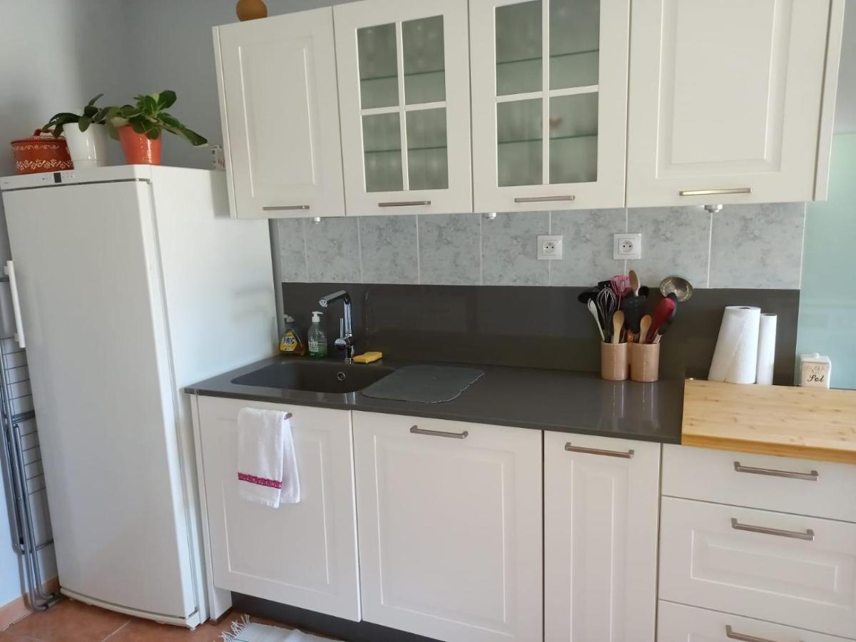 Апартаменты Chez Lucia A 15Min De Perigueux A 6Km Autoroute A89 Eglise-Neuve-de-Vergt Экстерьер фото
