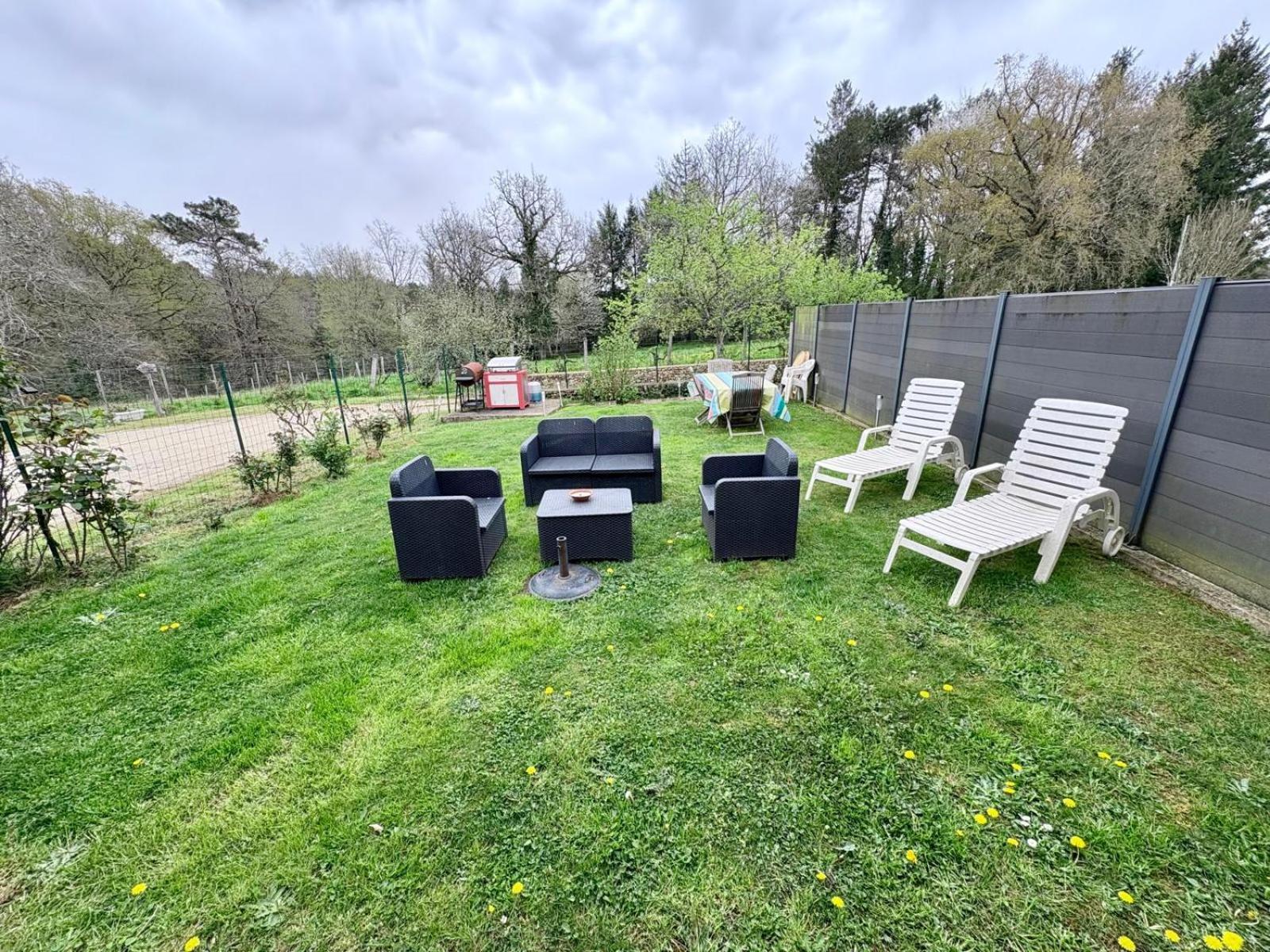 Апартаменты Chez Lucia A 15Min De Perigueux A 6Km Autoroute A89 Eglise-Neuve-de-Vergt Экстерьер фото